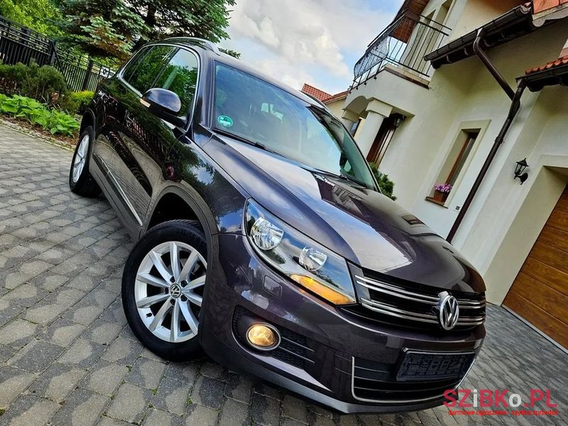 2015' Volkswagen Tiguan photo #4