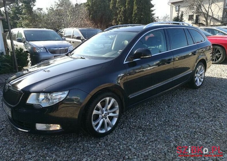 2013' Skoda Superb photo #1
