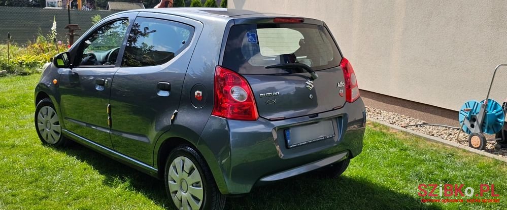 2011' Suzuki Alto 1.0 Club photo #4