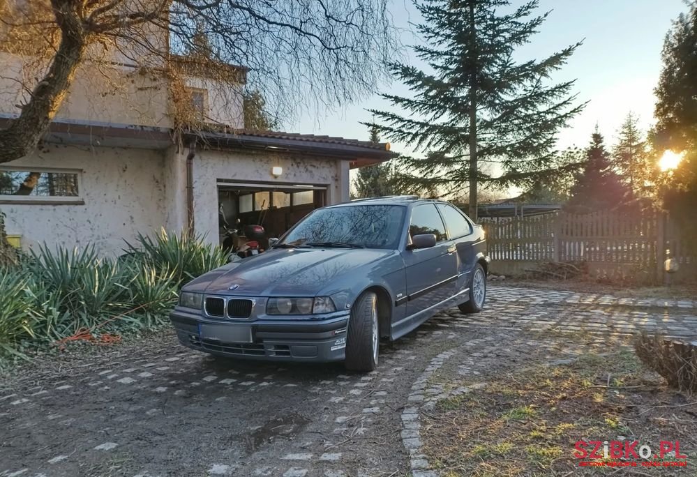 2000' BMW 3 Series 320I photo #6