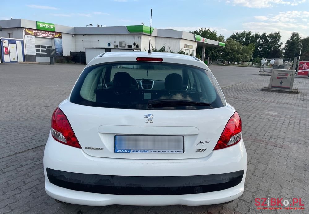2012' Peugeot 207 1.4 Hdi Active photo #6