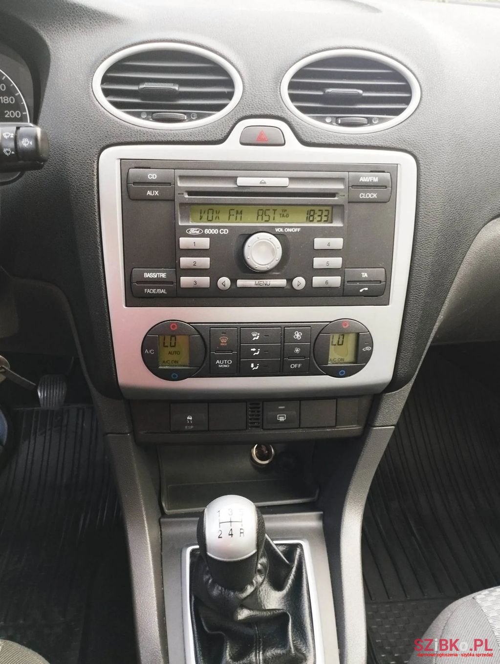 2006' Ford Focus photo #3