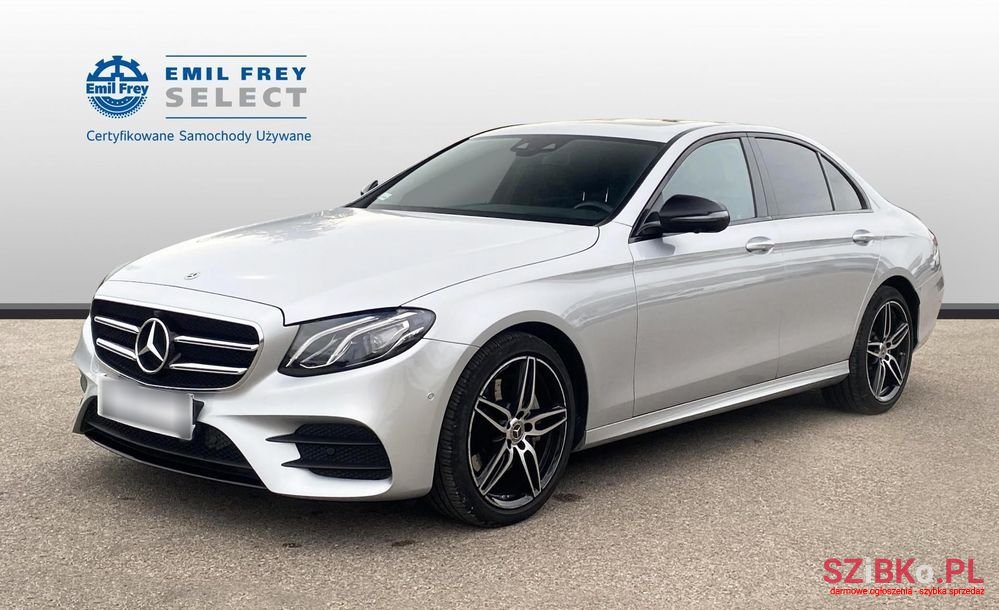 2017' Mercedes-Benz E-Class photo #1