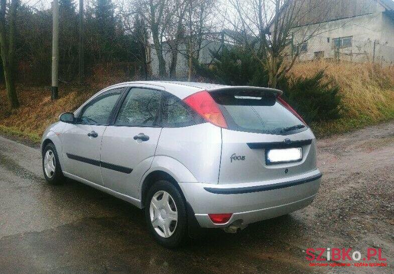 2002' Ford Focus photo #1