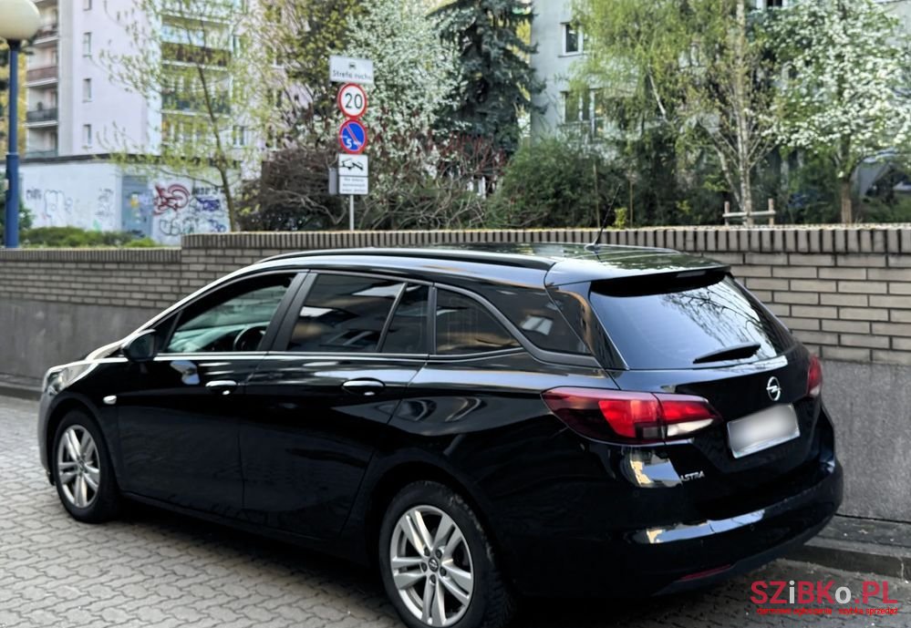 2020' Opel Astra photo #5