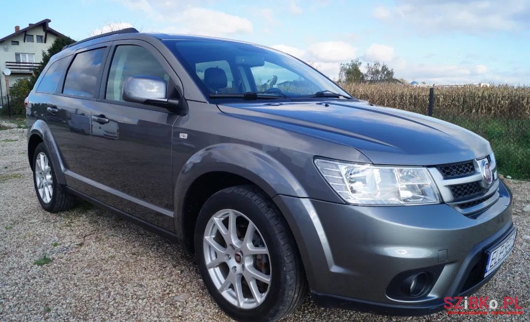 2012' Fiat Freemont photo #1