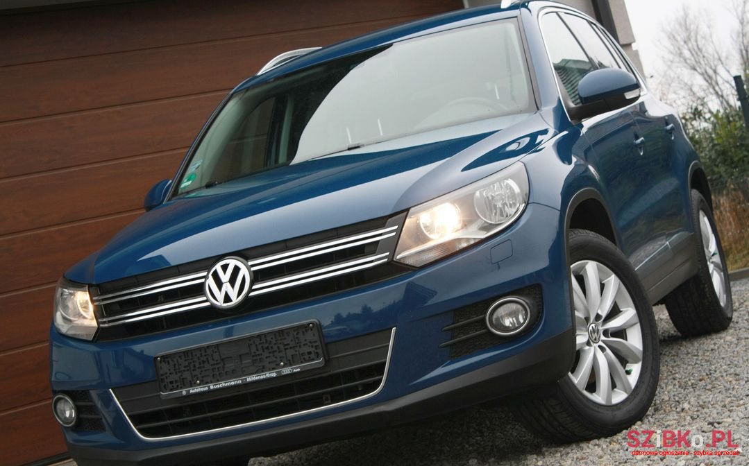 2012' Volkswagen Tiguan photo #2