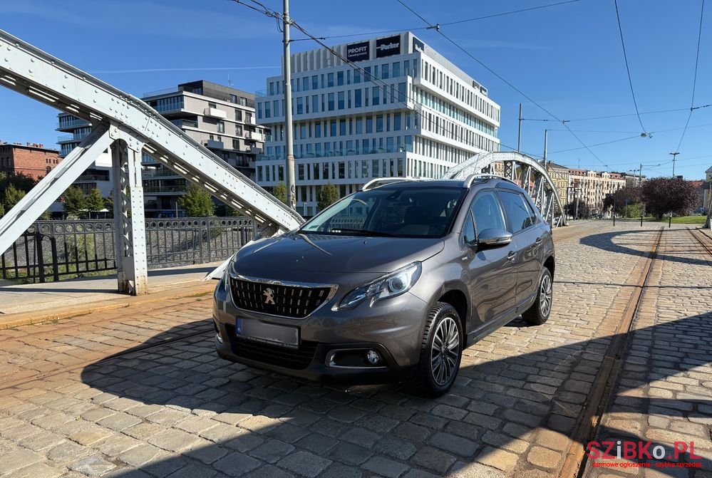 2017' Peugeot 2008 photo #1
