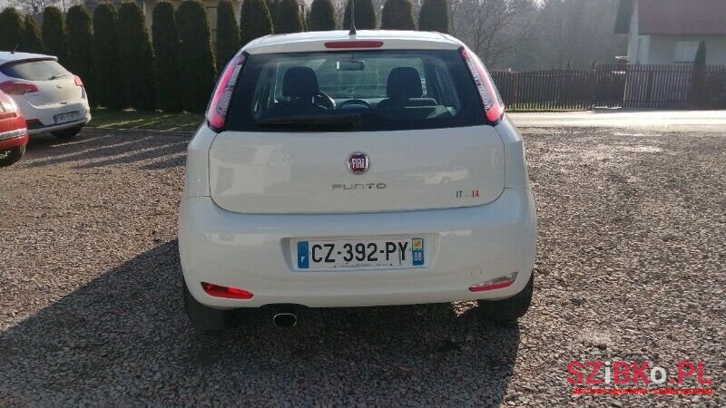 2013' Fiat Punto photo #6
