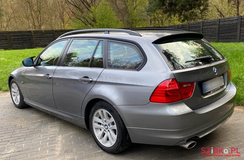 2009' BMW 3 Series 320I Touring photo #5
