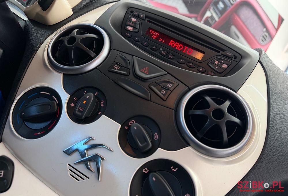 2010' Ford Ka 1.2 Titanium+ photo #6