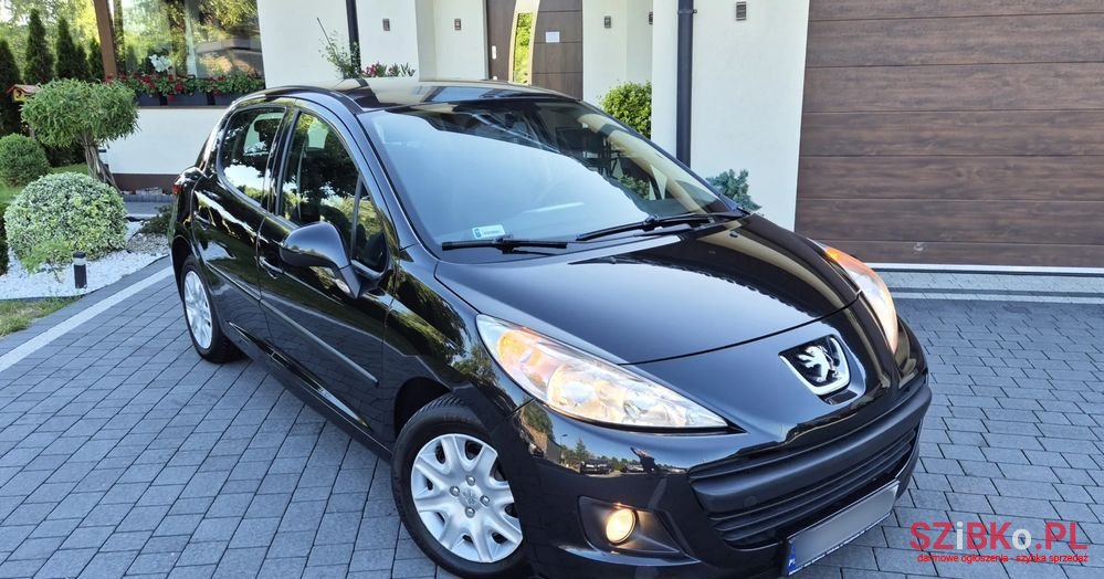 2011' Peugeot 207 1.4 Trendy photo #1
