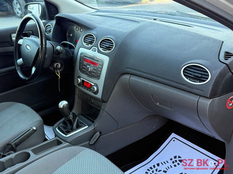 2008' Ford Focus photo #6