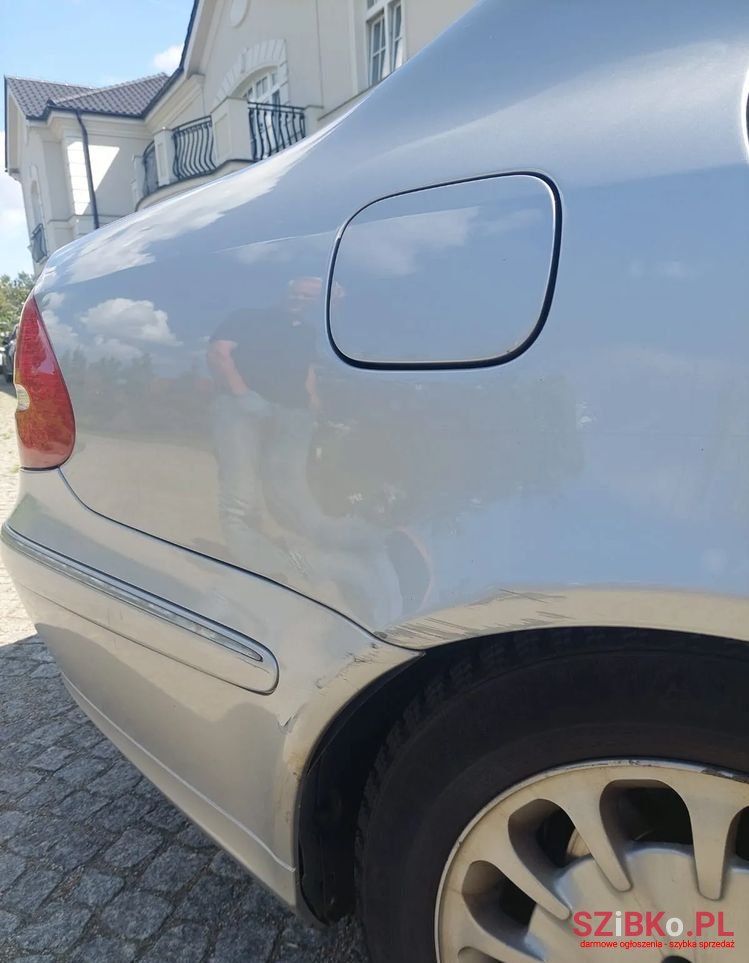 2002' Mercedes-Benz E-Class photo #4