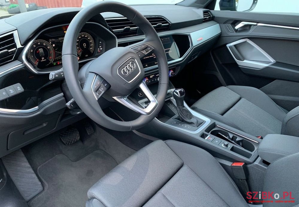 2023' Audi Q3 Sportback photo #5