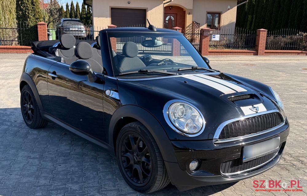 2009' MINI Cooper S photo #1
