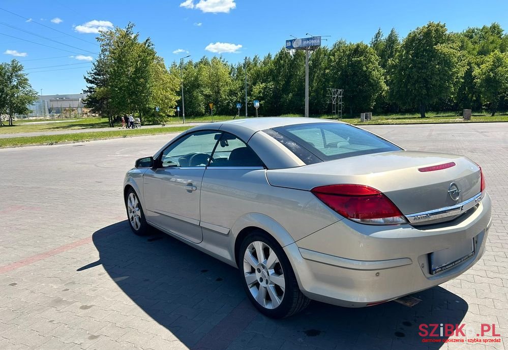 2007' Opel Astra photo #4