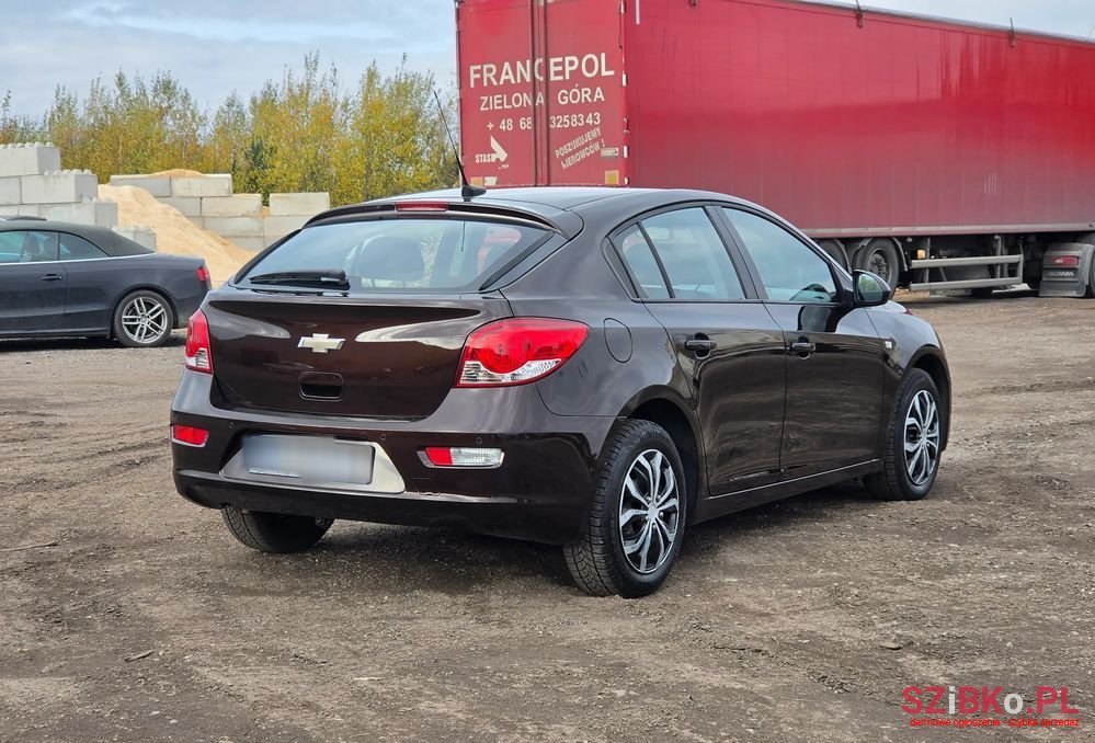 2013' Chevrolet Cruze photo #5