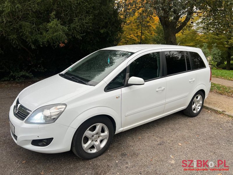 2008' Opel Zafira 1.7 Cdti 111 photo #4