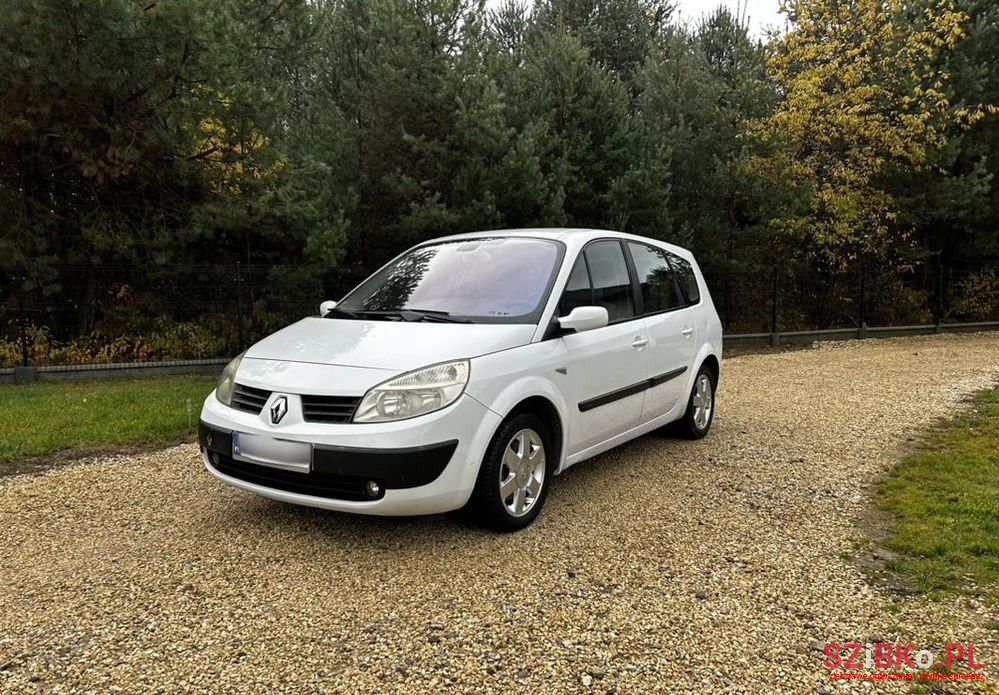 2004' Renault Grand Scenic photo #1