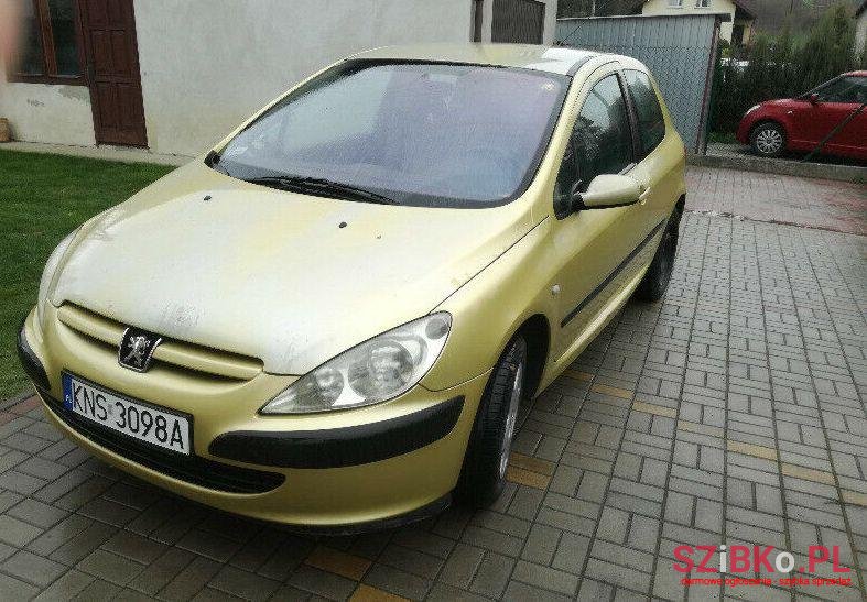 2001' Peugeot 307 photo #1
