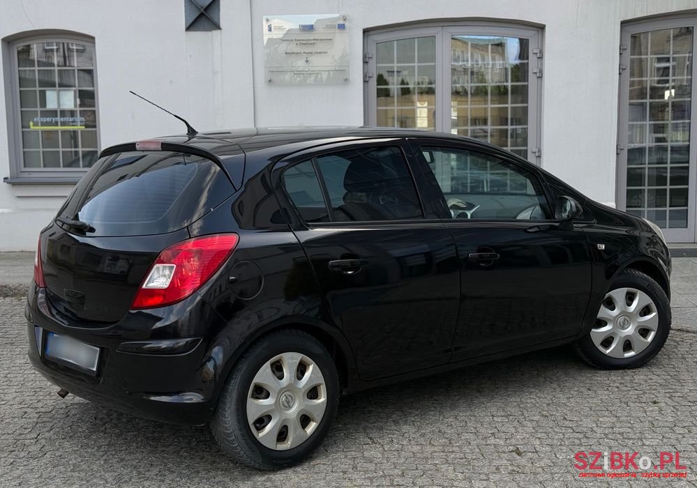 2011' Opel Corsa 1.2 16V Cosmo photo #5