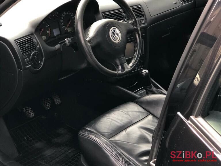 1999' Volkswagen Golf photo #3