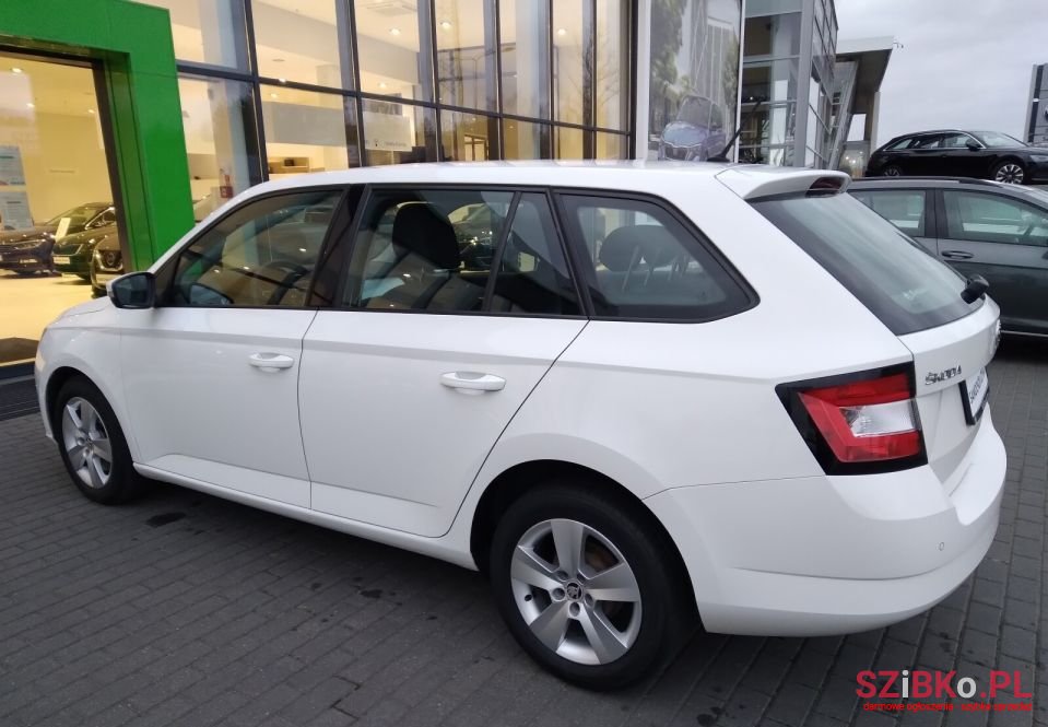 2016' Skoda Fabia photo #5