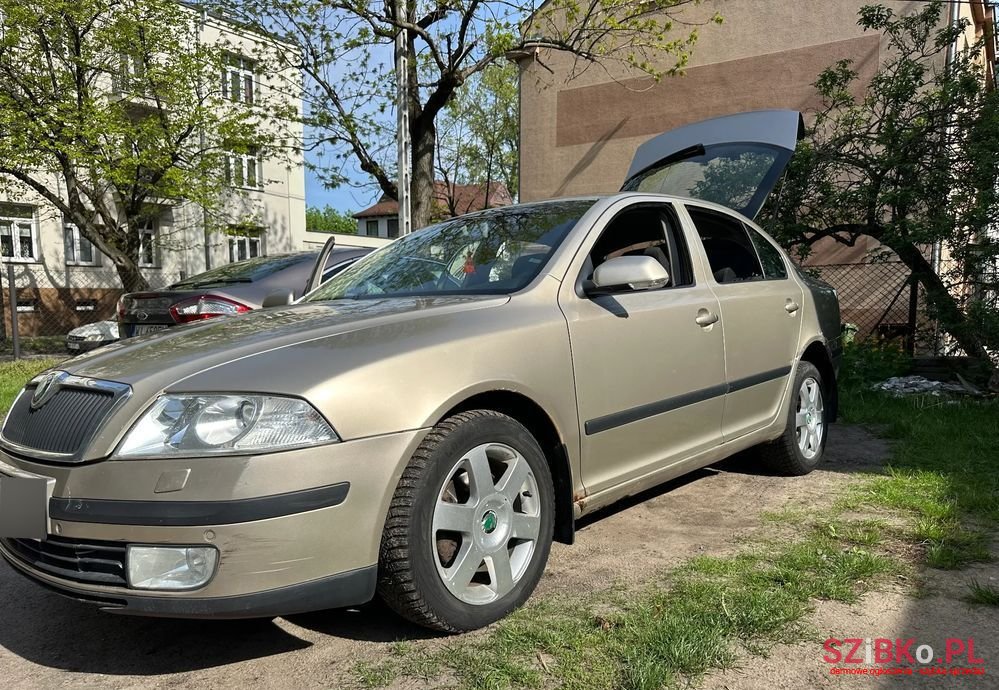 2004' Skoda Octavia photo #2