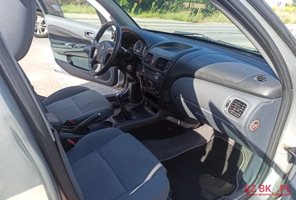 2006' Nissan Almera photo #6