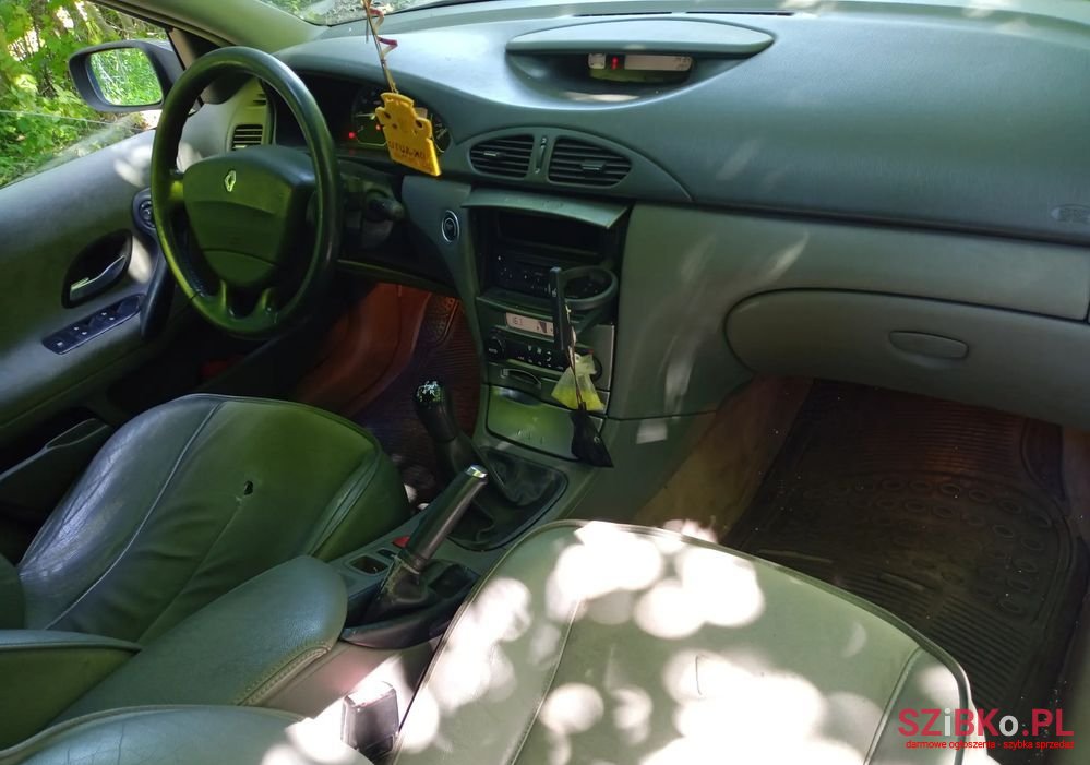 2002' Renault Laguna 2.0 Rte photo #5