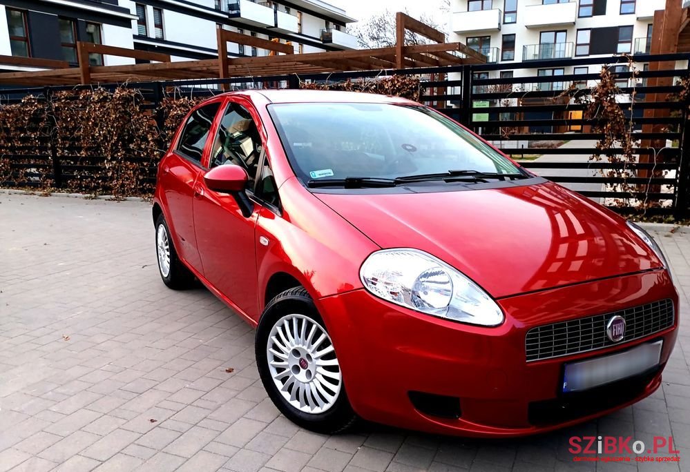 2008' Fiat Punto photo #1
