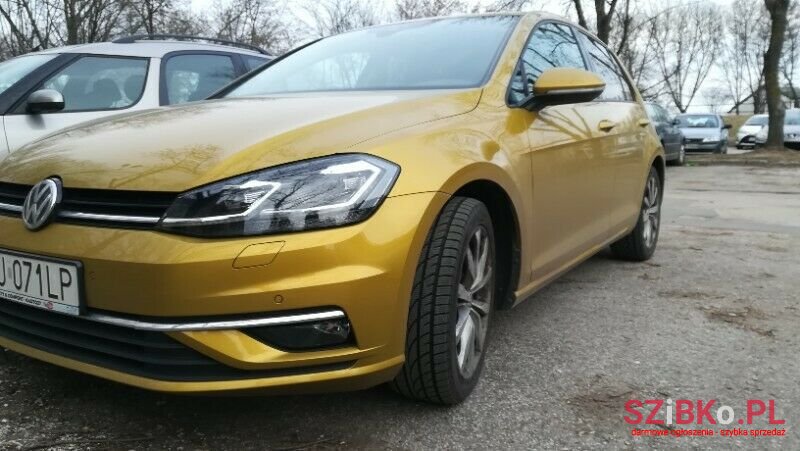 2018' Volkswagen Golf photo #4