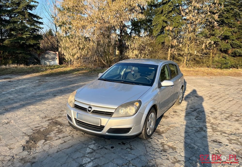 2005' Opel Astra 1.6 Enjoy photo #2