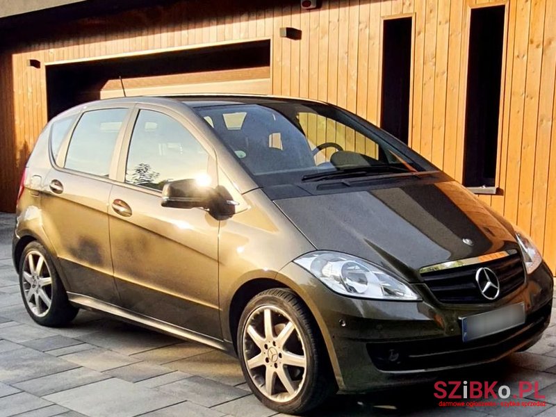 2010' Mercedes-Benz A-Class photo #4