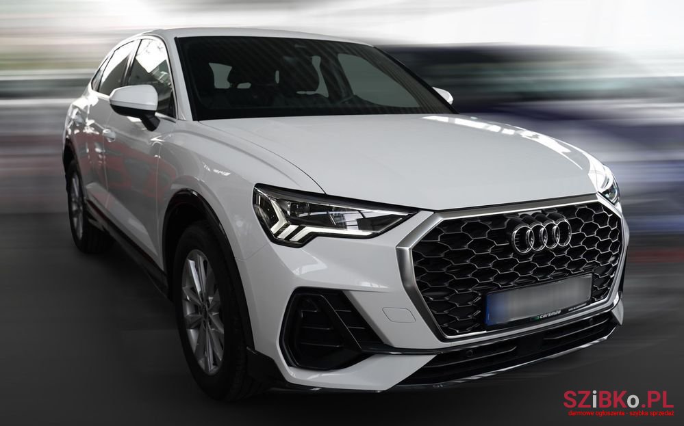 2023' Audi Q3 35 Tfsi Mhev S Tronic photo #2