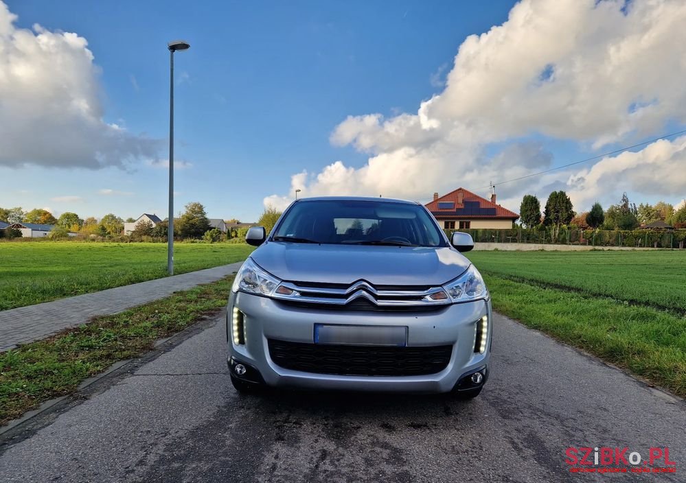 2012' Citroen C4 Aircross photo #1