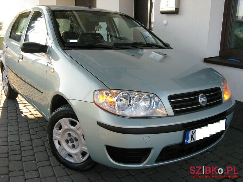 2004' Fiat Punto photo #1