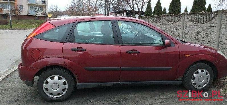 2001' Ford Focus photo #1