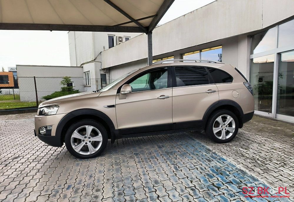 2012' Chevrolet Captiva photo #2