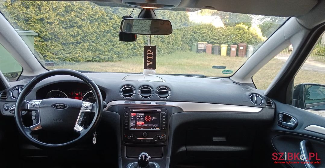 2012' Ford S-Max photo #6