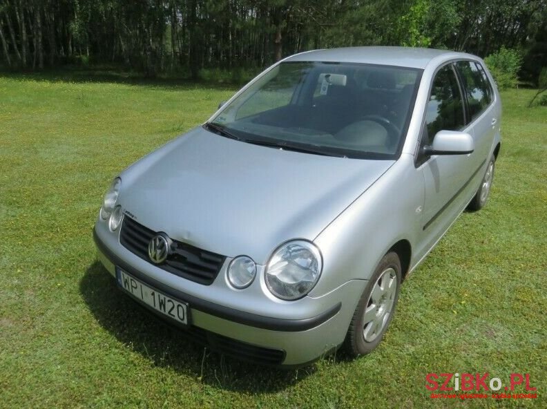 2001' Volkswagen Polo photo #1