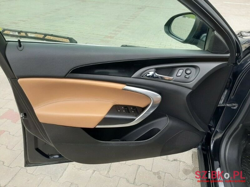 2014' Opel Insignia photo #2