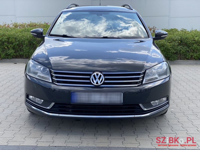 2012' Volkswagen Passat photo #1