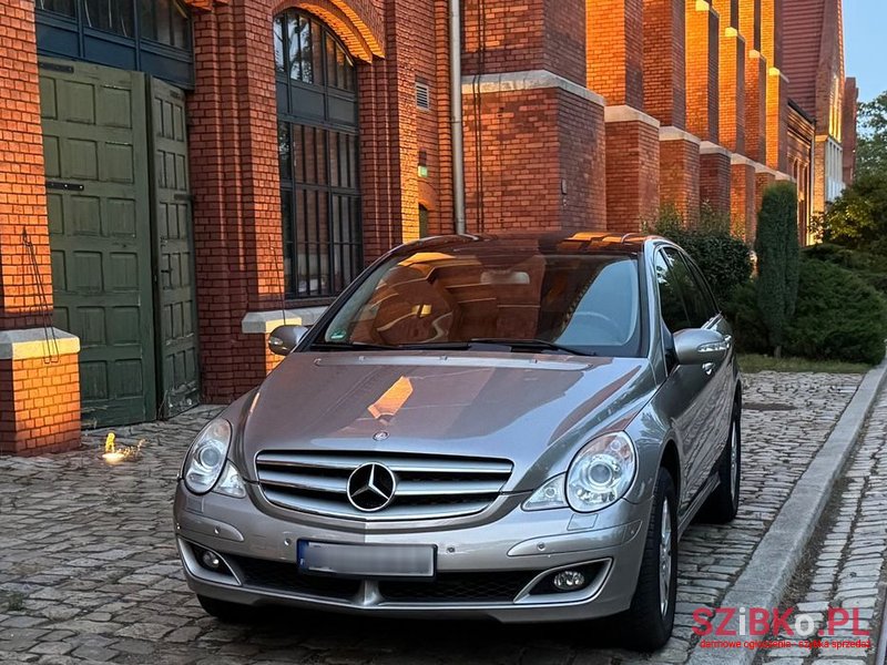 2006' Mercedes-Benz R-Class photo #3
