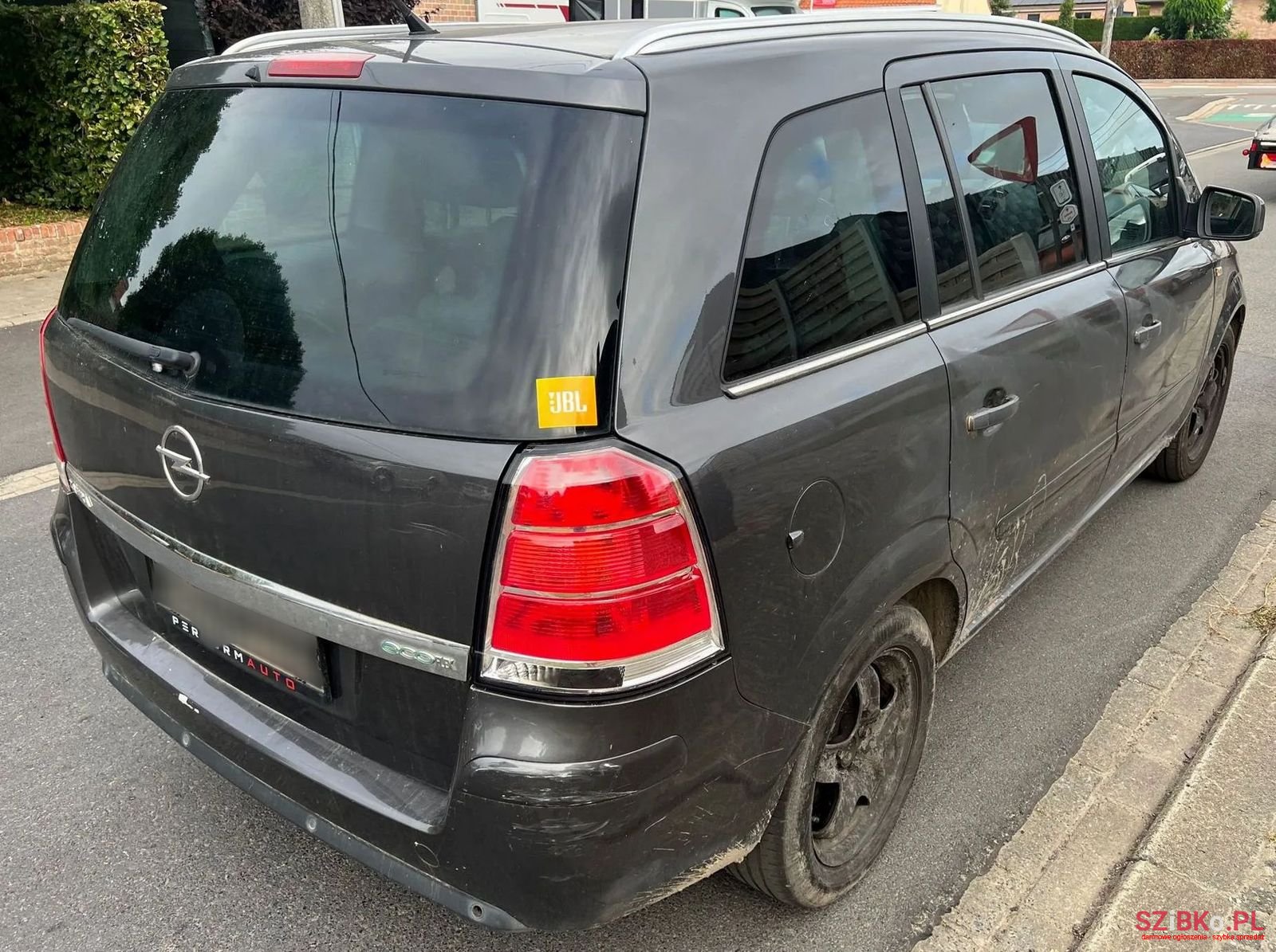 2011' Opel Zafira photo #3