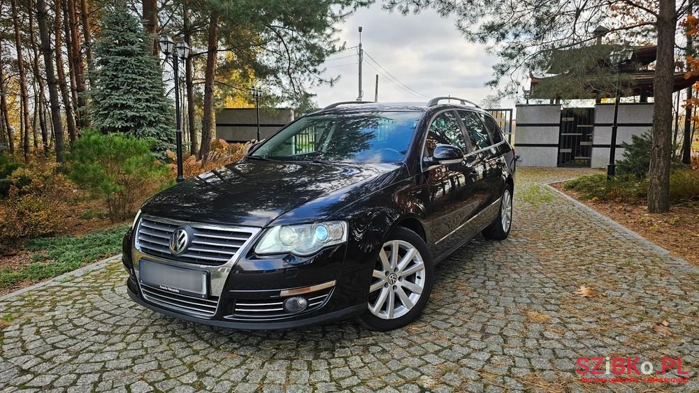 2005' Volkswagen Passat photo #1