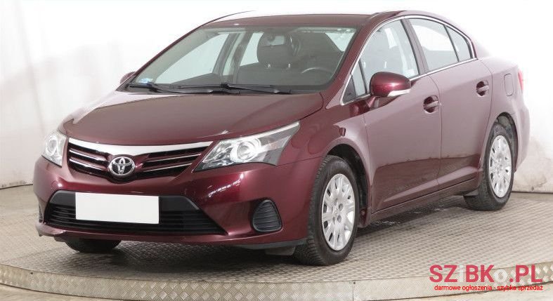 2012' Toyota Avensis photo #1