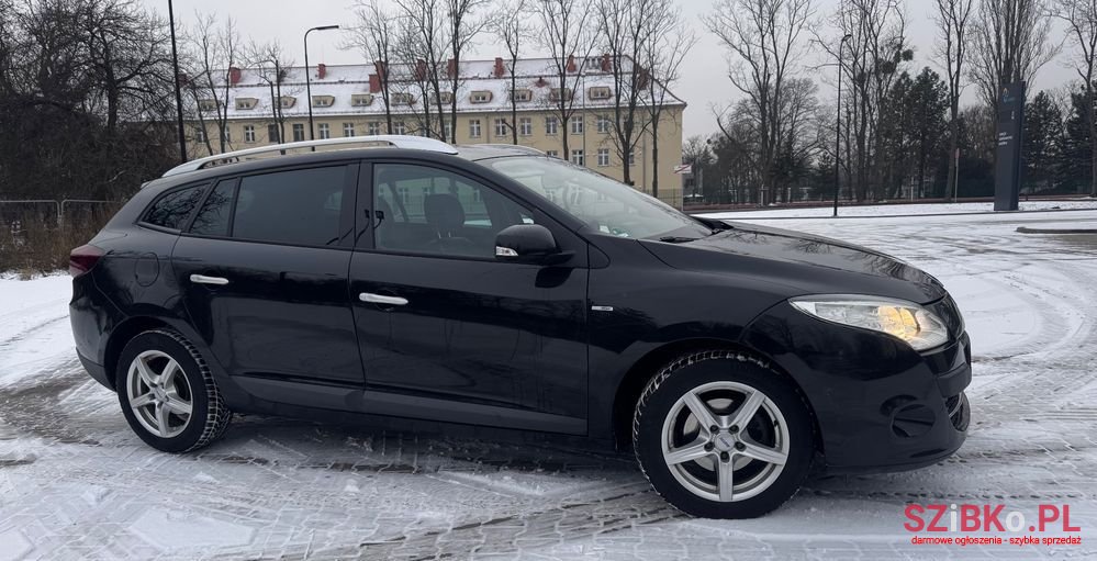 2011' Renault Megane 1.9 Dci Bose Edition photo #2