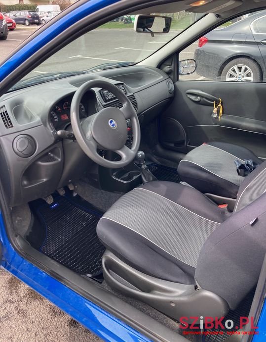 2005' Fiat Punto photo #3